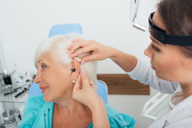 Cochlear Implants vs. Hearing Aids: What’s the Difference?